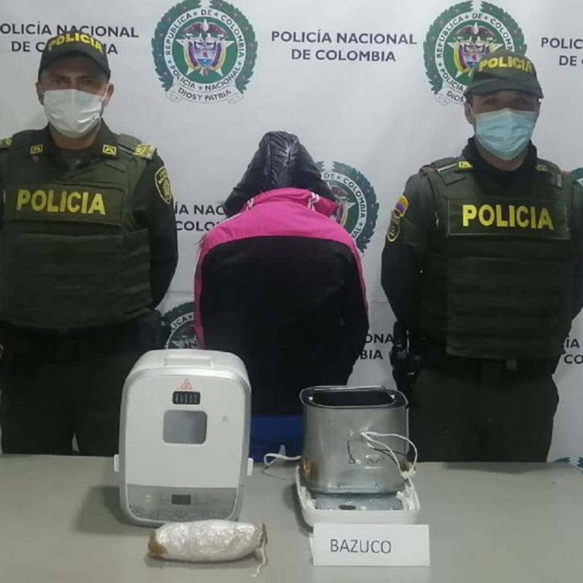 Intentaba ocultar bazuco en una máquina de pan