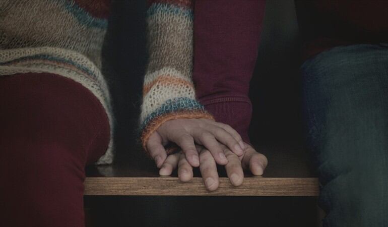 ¿Qué opina sobre la decisión que impide prohibir noviazgos en los colegios?. Foto: Getty Images