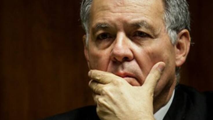 Llaman al procurador a responder demandas sobre su reelección