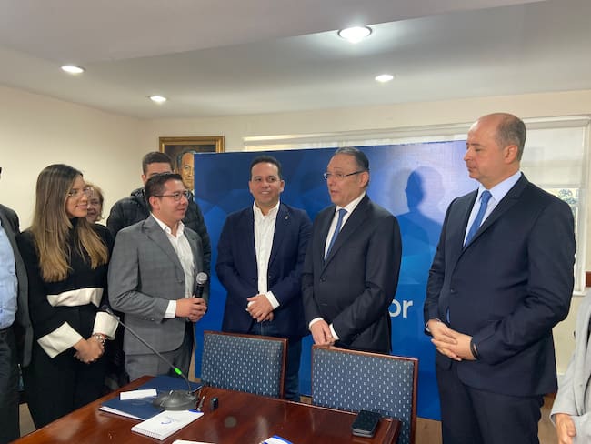 Carlos A. Trujillo sale de presidencia del partido Conservador; llega Efraín Cepeda