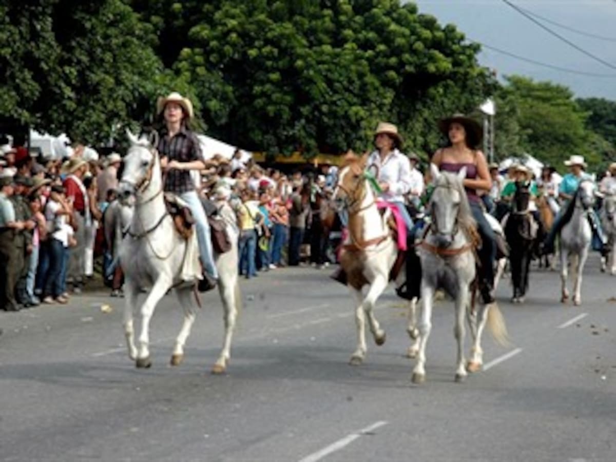 El desfile a caballo cierra hoy la Feria de las Flores en Medellín