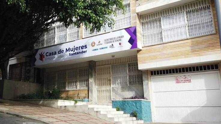 Robaron Casa de la Mujer Empoderada en Bucaramanga