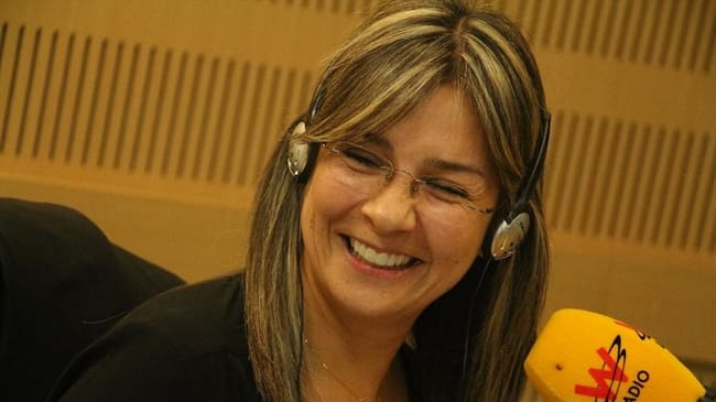 Vicky Dávila llega a La W