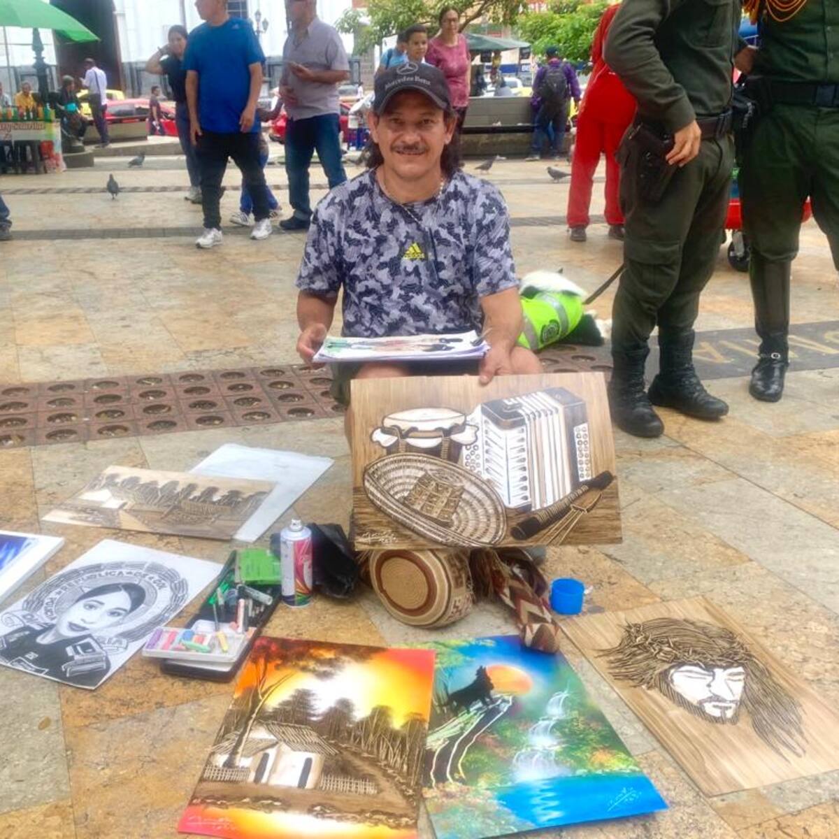 “Pintar me hace feliz”: Juan de Dios Orozco, artista callejero