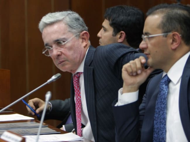 “Nuestras cartillas no ignoraban la familia”: Uribe a Parody
