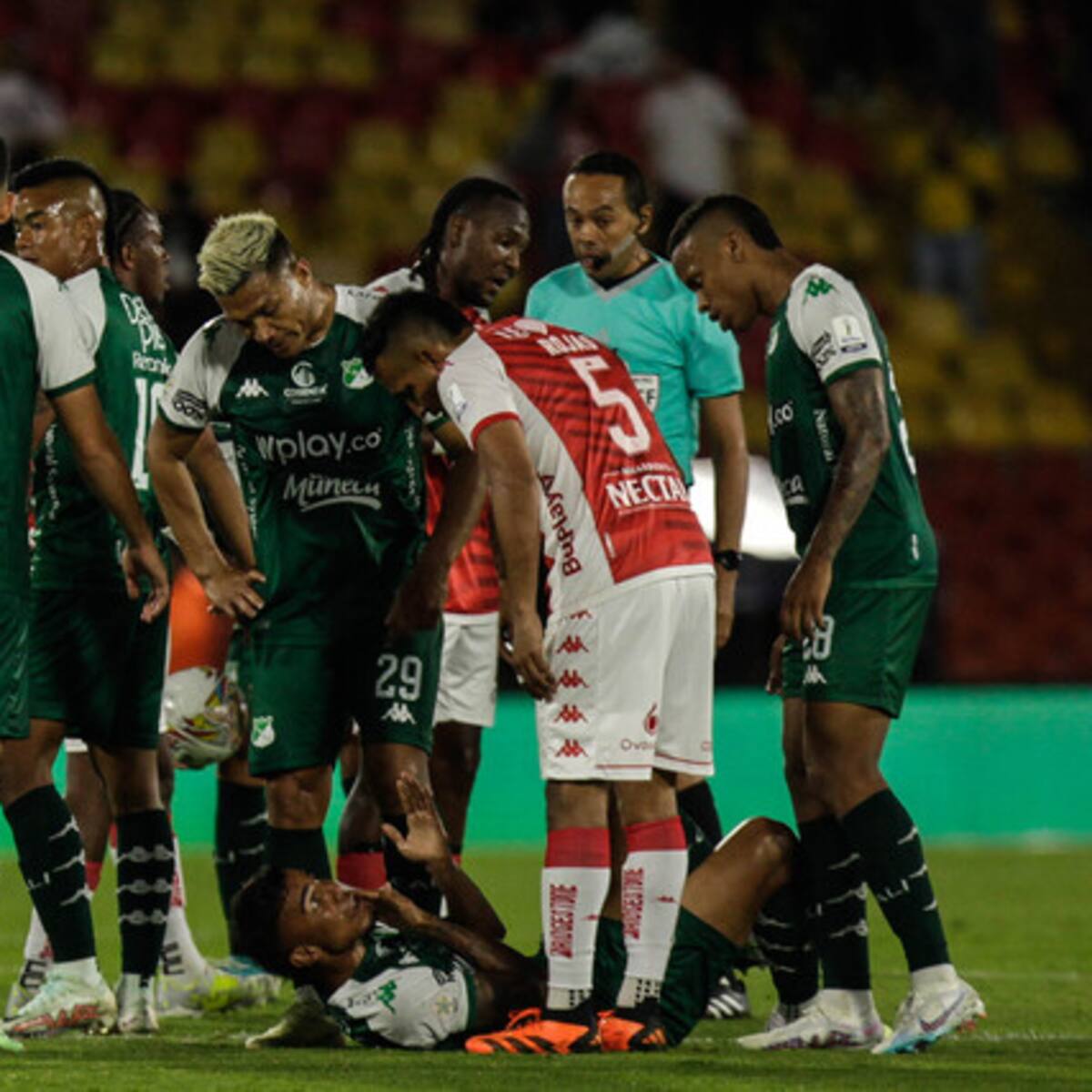 Técnicos de Santa Fe y Cali dan sus versiones de la pelea en medio de los penaltis