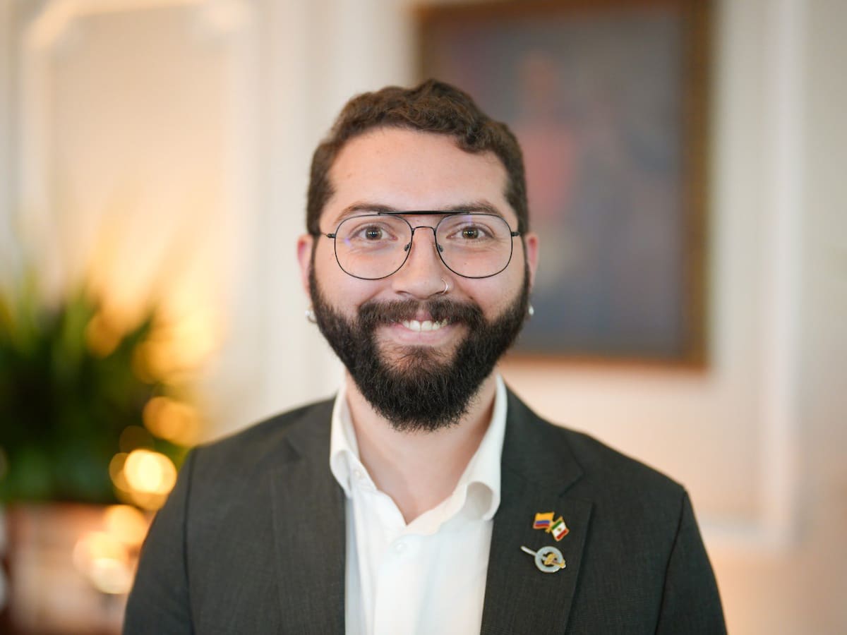 Por presunto maltrato laboral abren investigación al embajador de México Álvaro Ninco