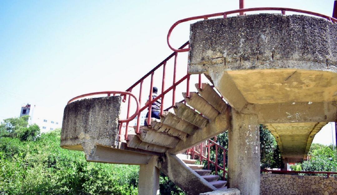 Las obras contemplan la recuperación total de las escaleras para dar solución a la movilidad en Crespo, Crespito, 7 de agosto y Santa María