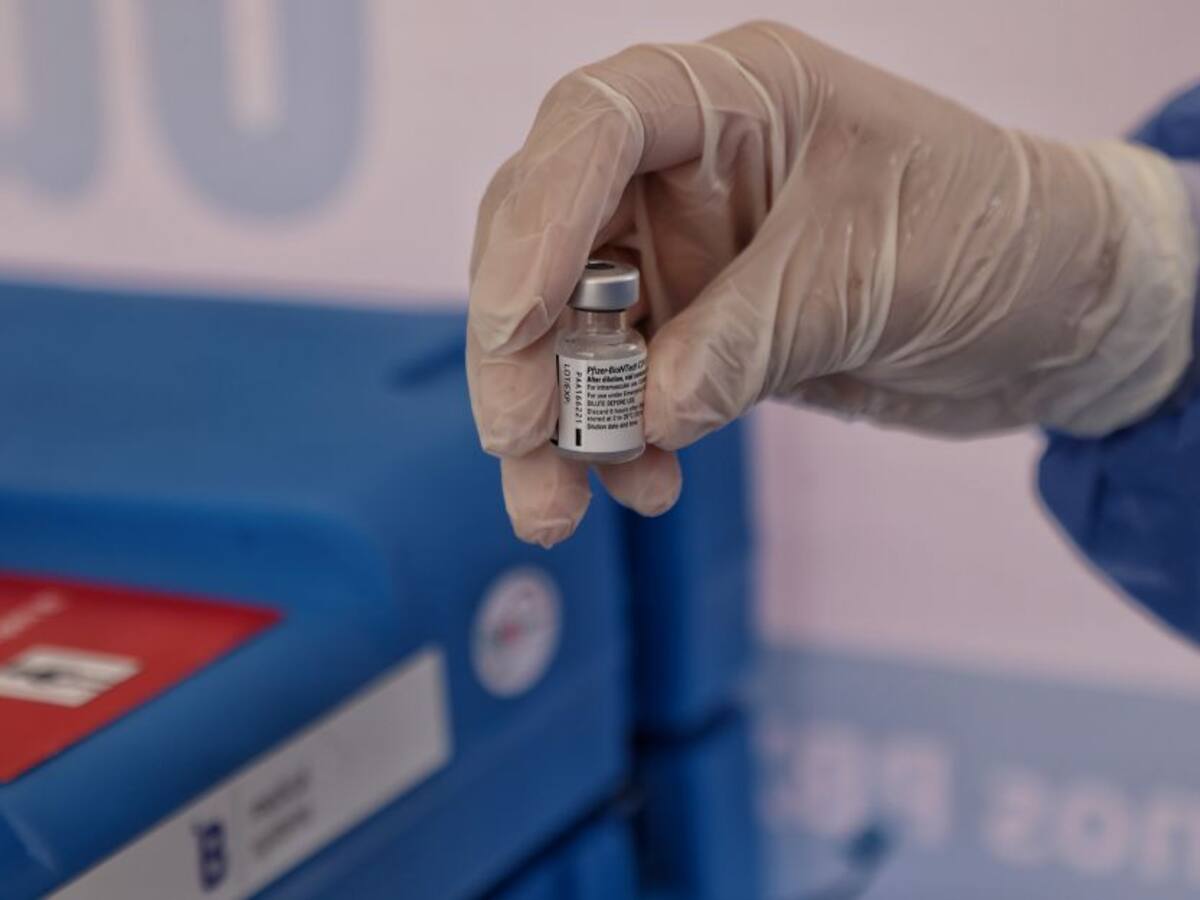 Colombia, un año después de recibir primer lote de vacunas anti COVID-19