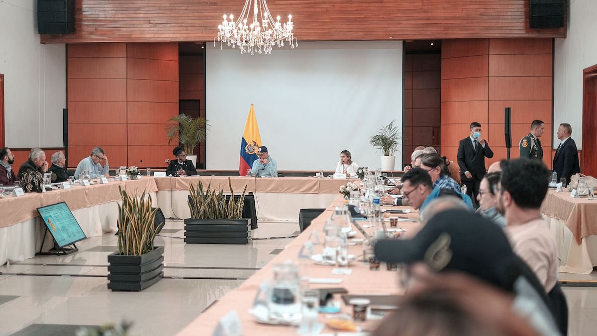Gabinete de Petro cierra filas y respalda al presidente: dicen que CNE perdió objetividad