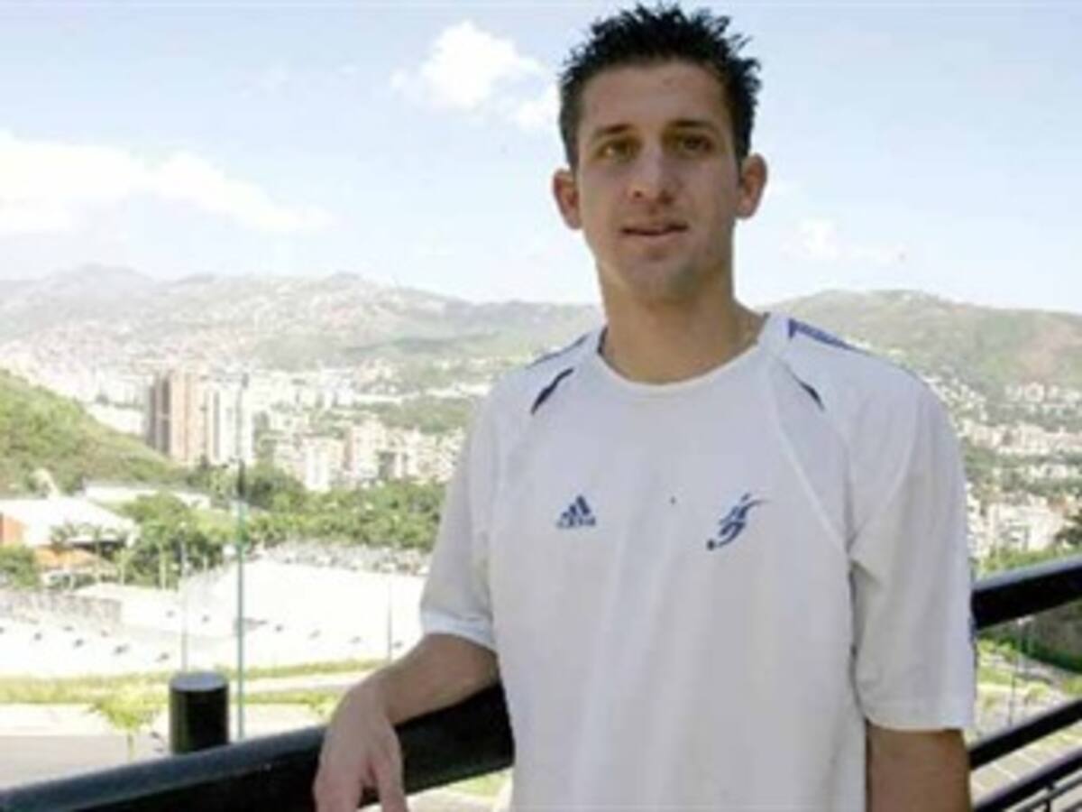 El venezolano César 'Maestrico' González es nuevo jugador de River Plate