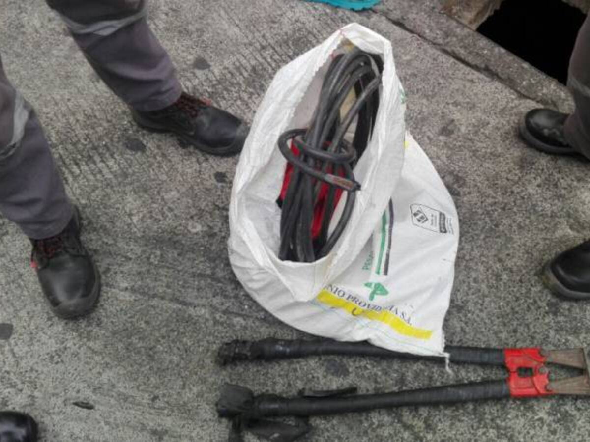 Capturan a un hombre en Manizales acusado de hurtar cable de energía