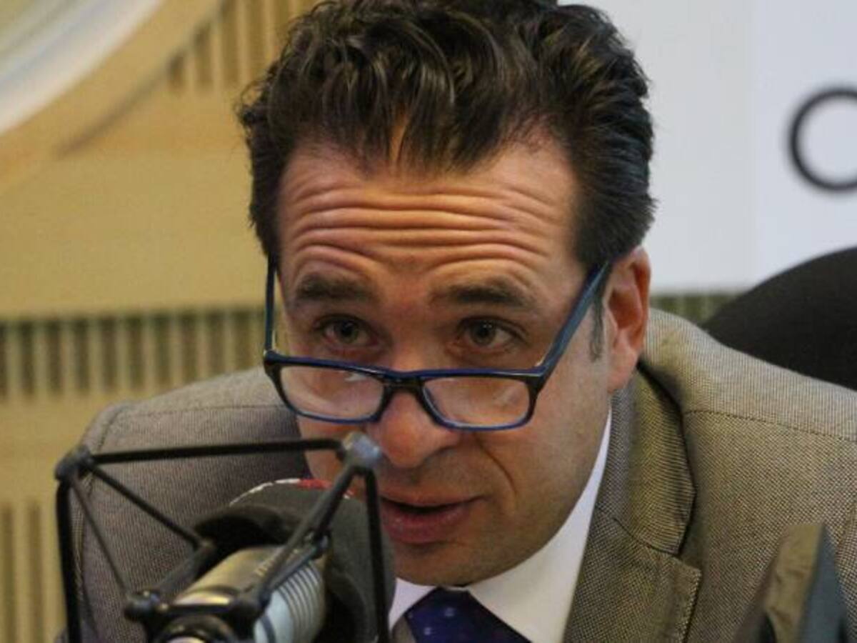 No sería lo mejor para la investigación en Colombia la extradición del fiscal Moreno: Estrada