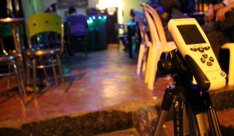 Los demás establecimientos podrán atender al público hasta las 3:00 de la madrugada, de acuerdo con lo establecido en el Decreto 419 del 2006. 