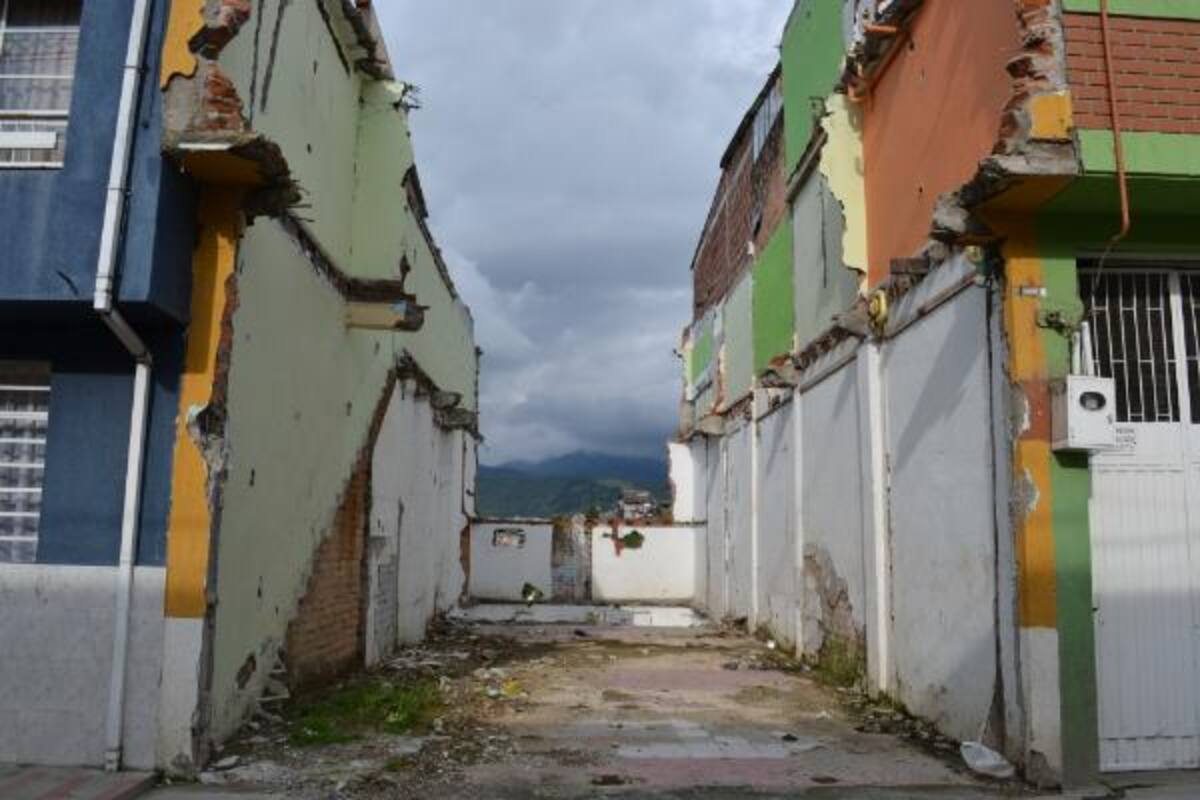 Aspecto de otra vivienda demolida.