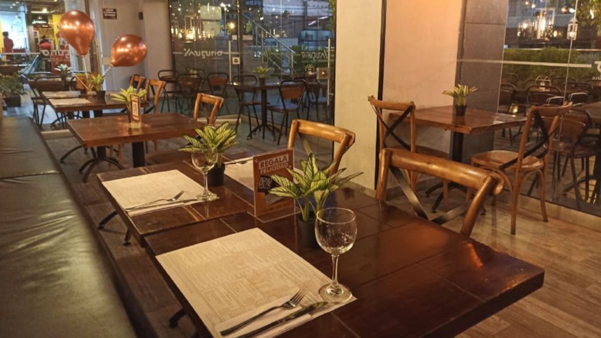 Anuncian multas a restaurantes que no ofrezcan el menú físico