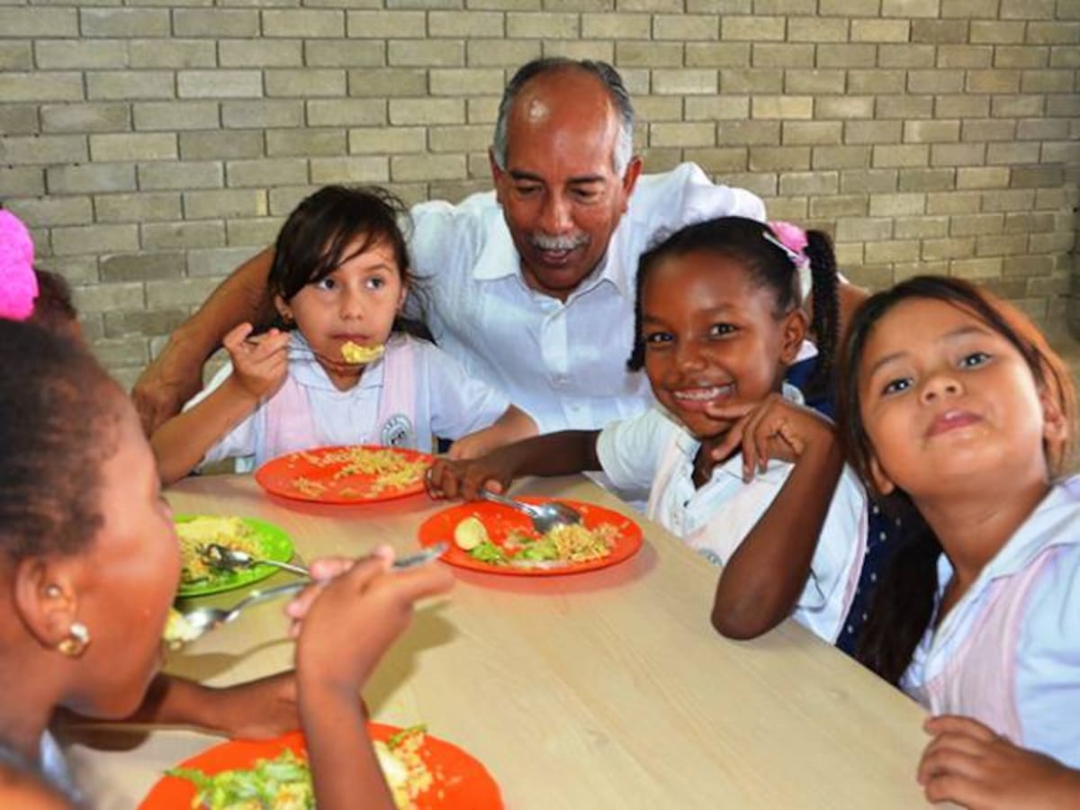 Secretaría de Educación de Cartagena inspecciona preparación de alimentos en colegios