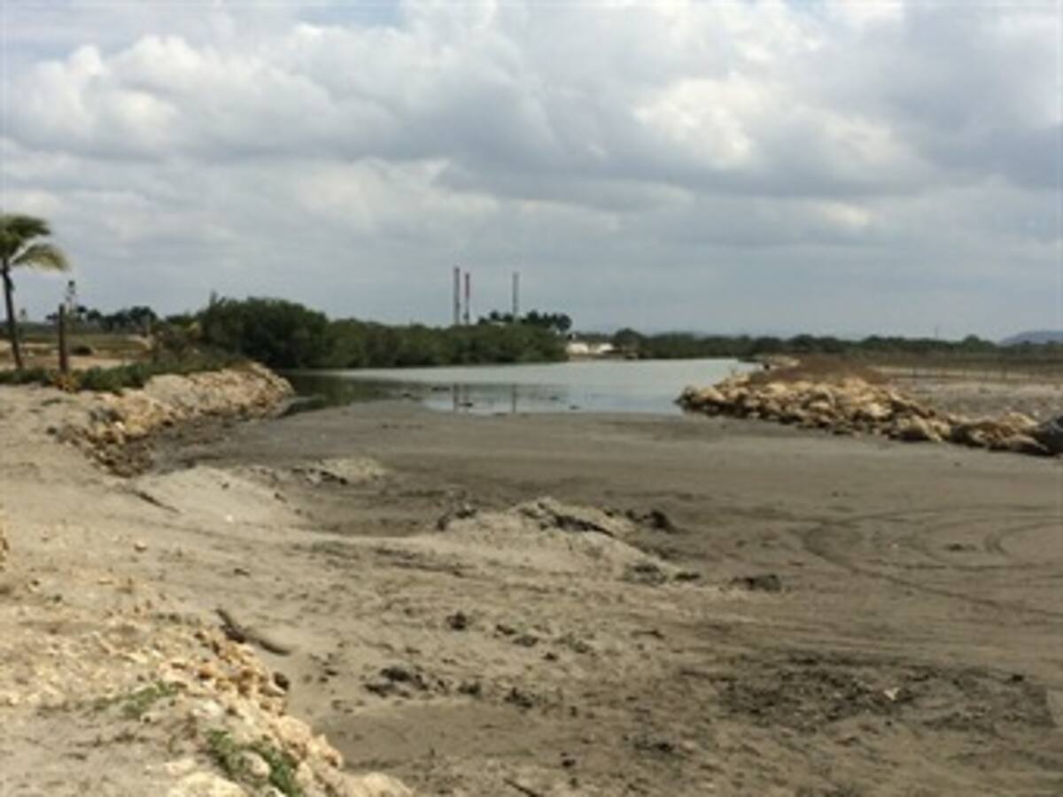 Cardique verifica denuncia por extracción de arena en Karibana Beach Golf