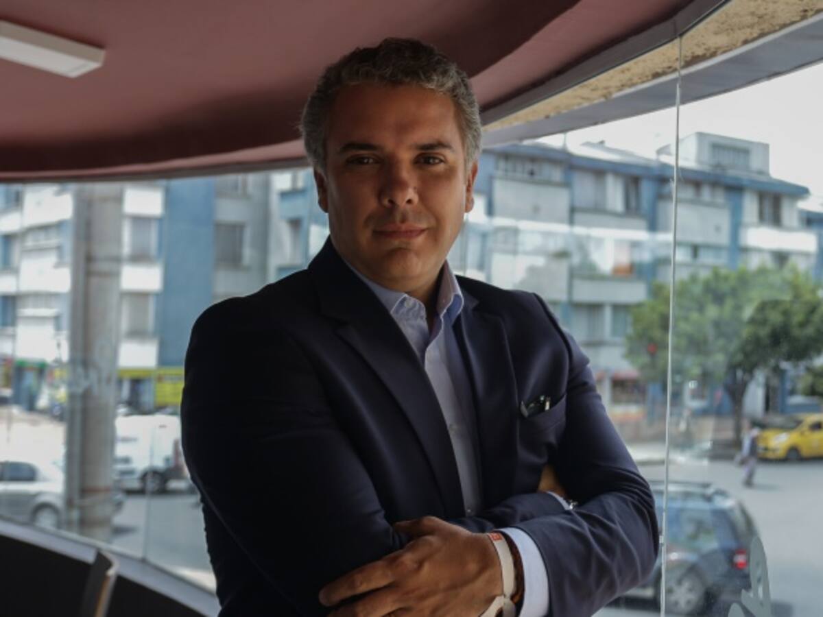 #YoIVAaBajarImpuestosPero se hace viral en las redes sociales