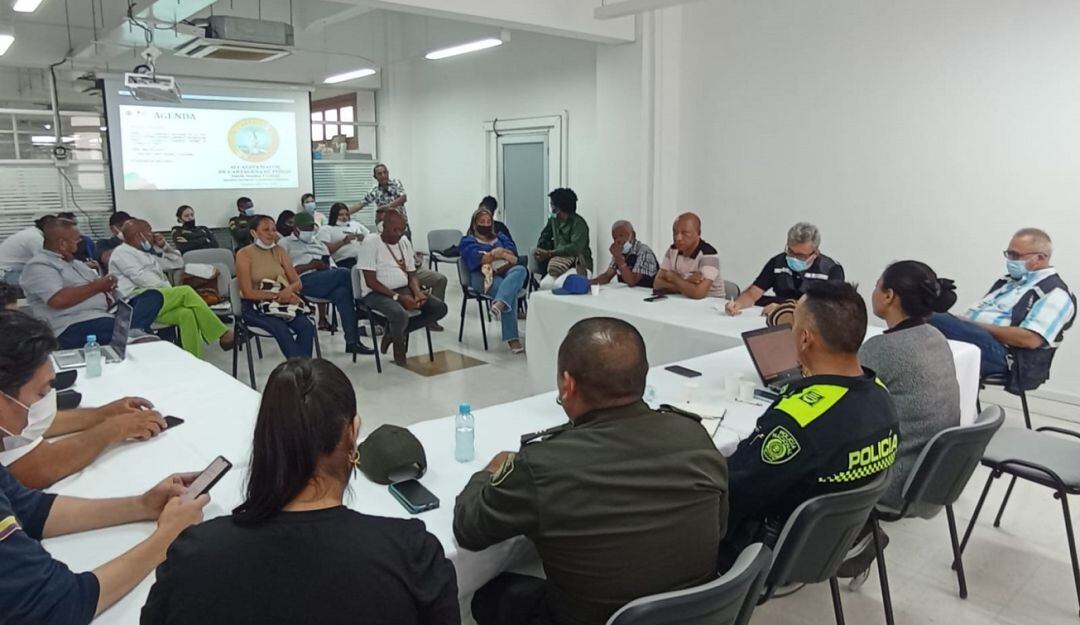 La Alcaldía pondrá en marcha una mesa de trabajo semanal para crear ruta especial de protección a la vida de estas personas
