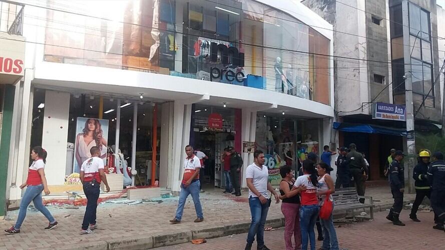 En medio de una estampida cerca de 50 personas resultaron heridas en Sahagún. Foto: Cortesía