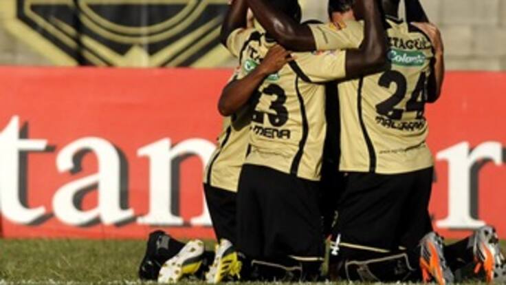 "Me gustaría traer a Francisco Maturana como DT": José Fernando Salazar