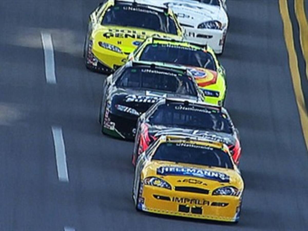 Juan Pablo Montoya finaliza tercero en Talladega