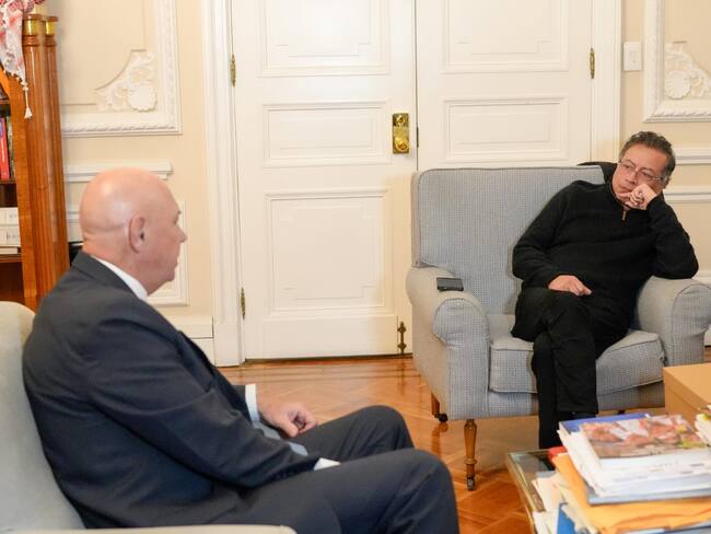 Presidente Petro se reunió con el embajador interino de EE.UU. John McNamara en la casa de Nariño