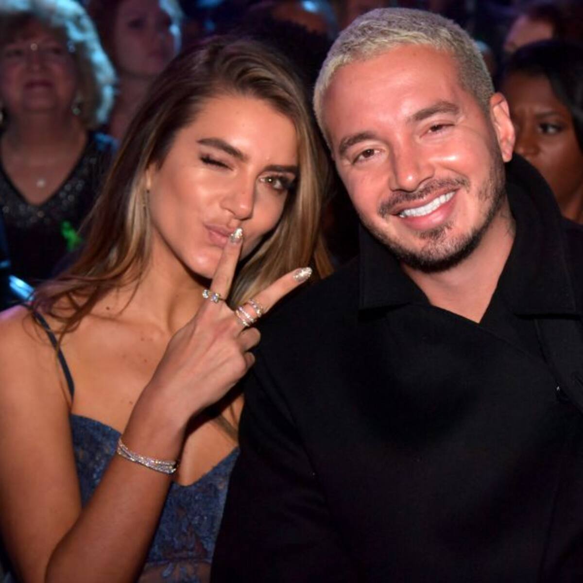Por sensual foto de Valentina Ferrer tildan de 'machista' a J Balvin