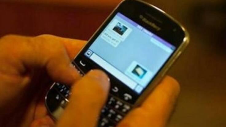 Colombiano diseñó en Canadá prototipo para que celulares "vean" obstáculos.