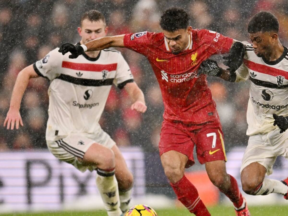 Liverpool empata con Manchester United en un partidazo por Premier League