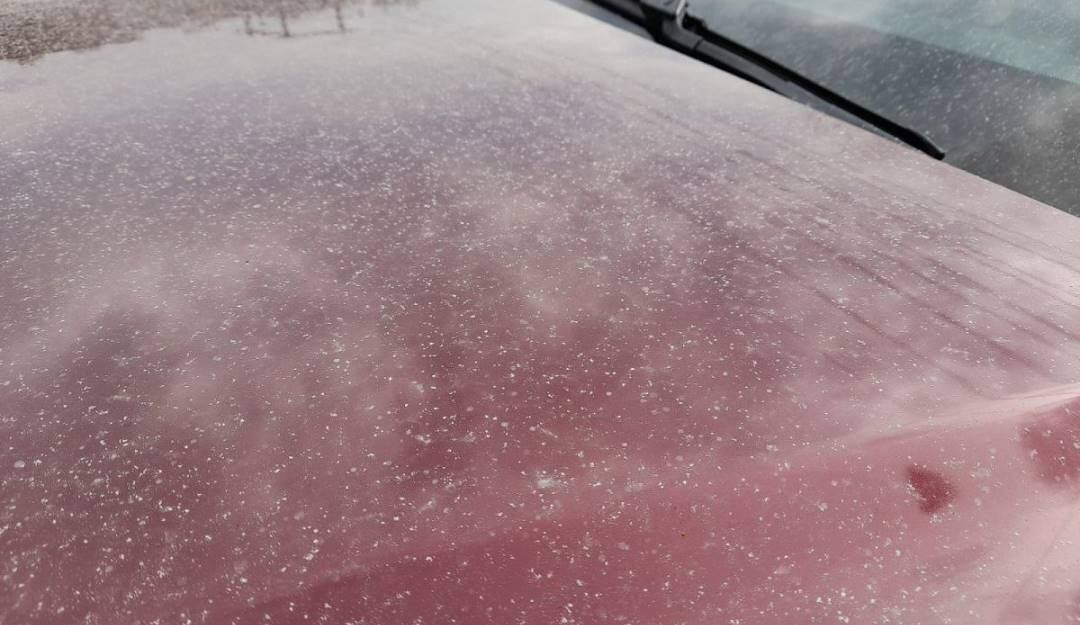 Reportaron caída de ceniza en Manizales. Crédito: Caracol Radio.