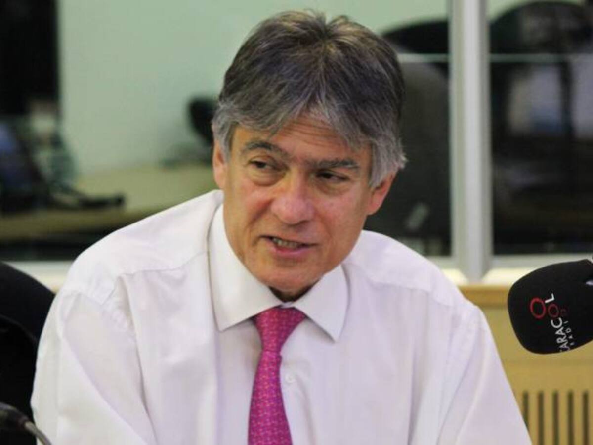 Con Uribe y el Centro Democrático no es posible lograr un acuerdo: Bejarano 