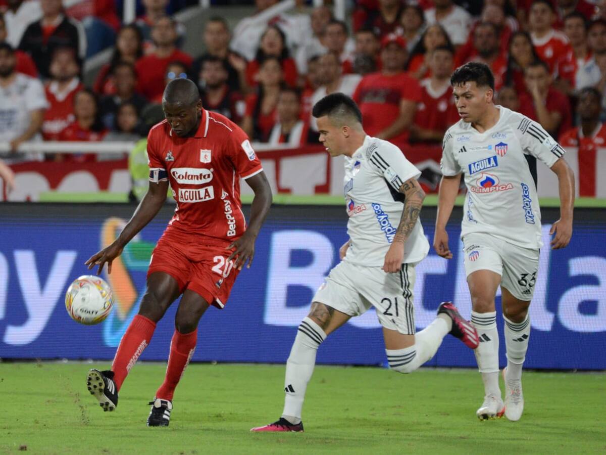 América recibe a Junior buscando acomodarse en la zona de clasificación