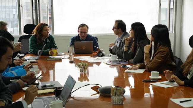 Superservicios y Acueducto de Bogotá instalan mesa de trabajo ante la llegada del Fenómeno del Niño. Foto: Suministras Superservicios.