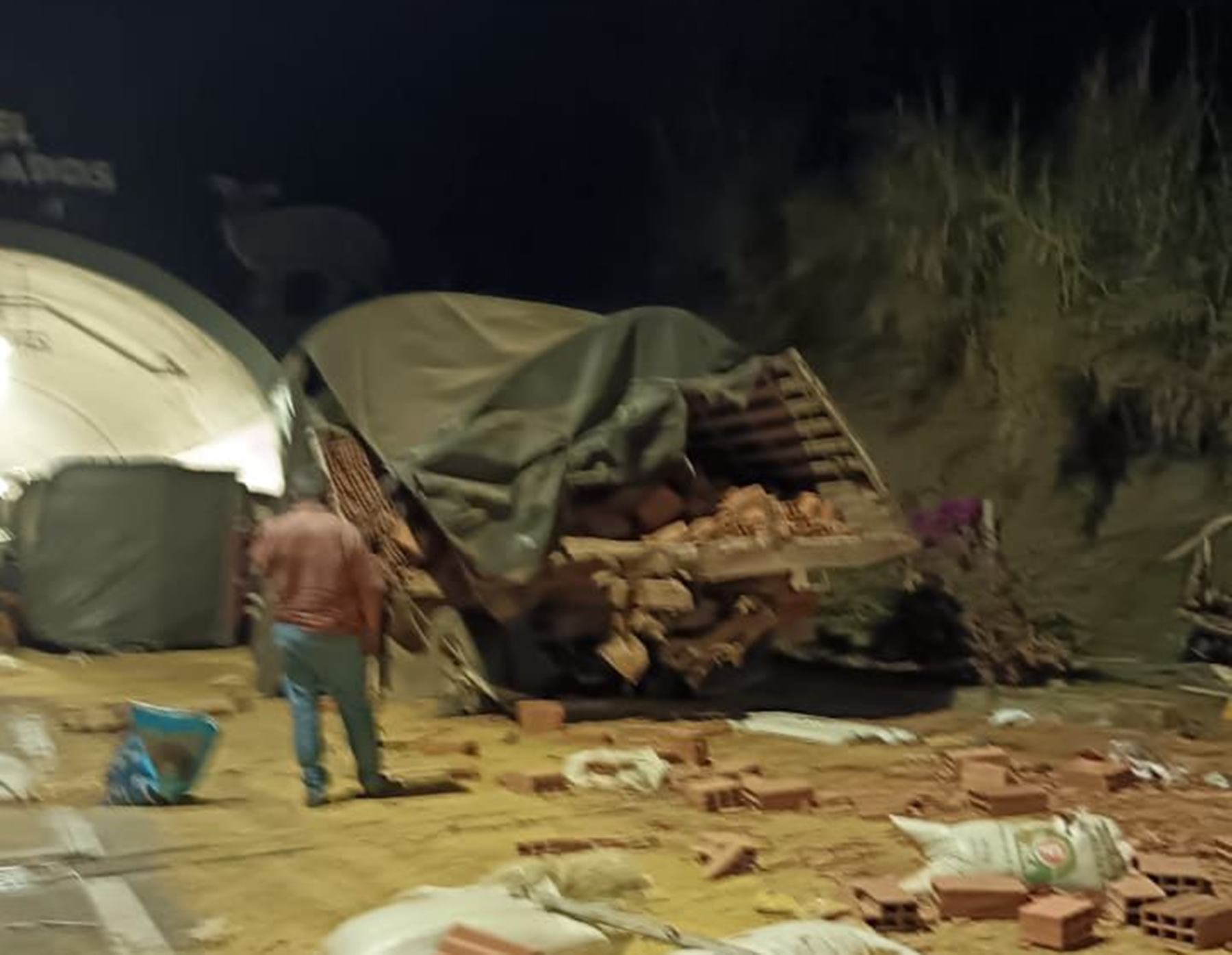 Accidente en la vía Calarcá - Cajamarca