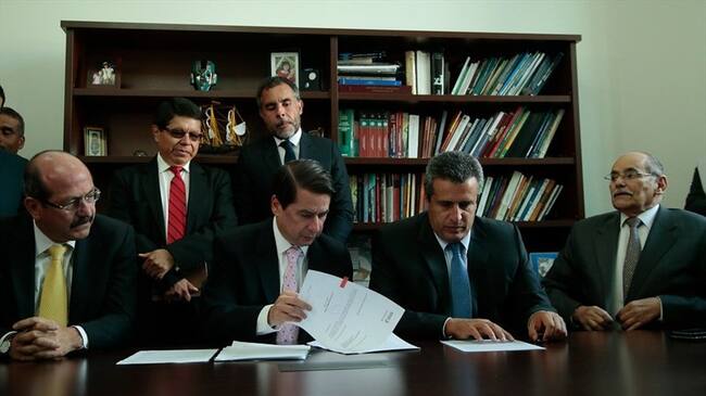 Mininterior radicó junto a varios congresistas proyecto de ley que modifica la Ley de Orden Público. Foto: Colprensa