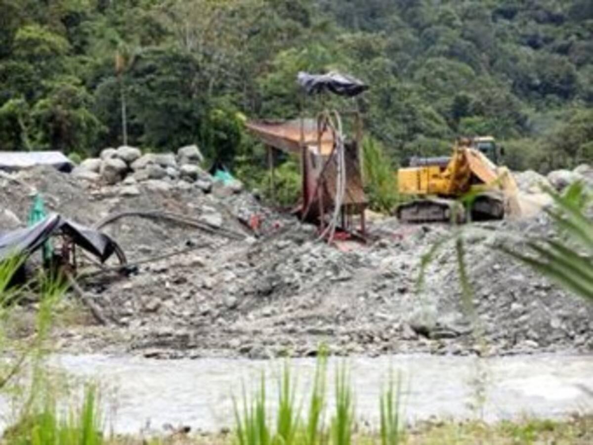 Más de 3.000 capturas por minería ilegal. Ley aumentaría condenas por delito ambiental