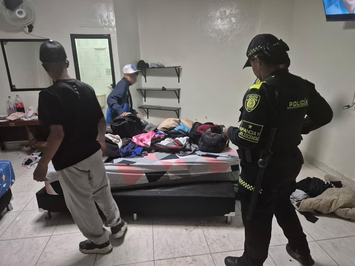 Tres adolescentes de Bogotá fueron hallados en hotel de Medellín: consumían sustancias con adultos