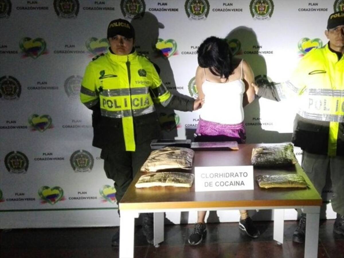 Capturada mujer que transportaba droga adherida a su cuerpo en Cauca