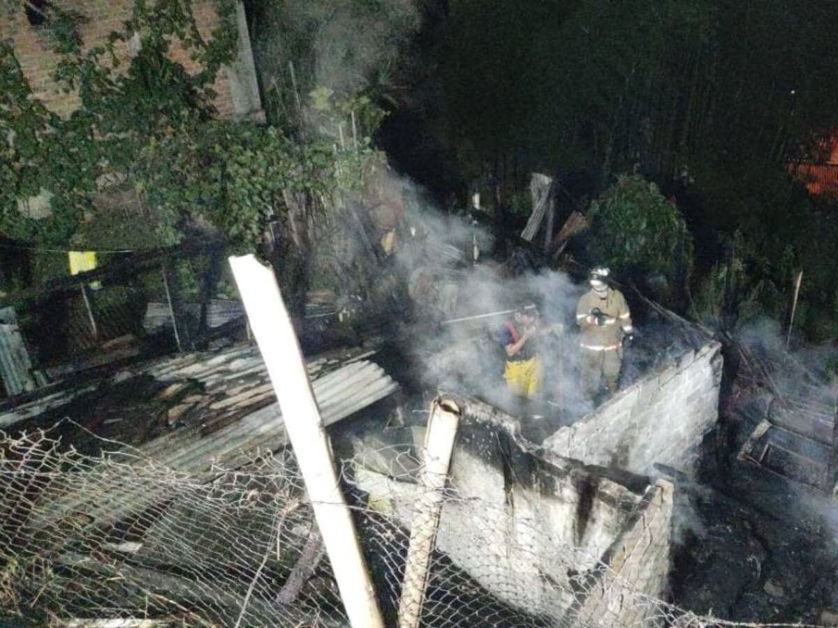 Vivienda se consume por completo en un incendio en Anserma, Caldas
