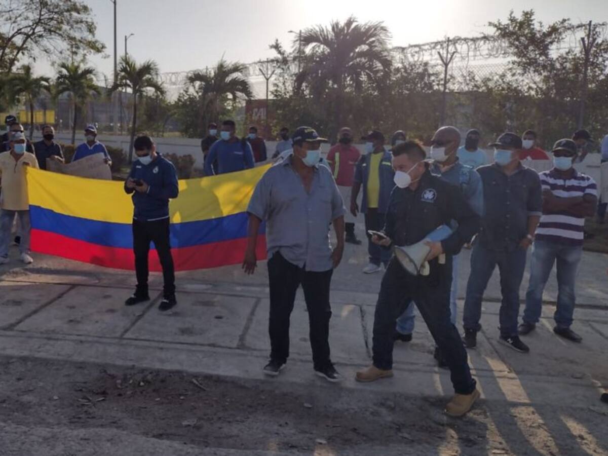 Habitantes de la zona industrial piden inclusión laboral en Cartagena