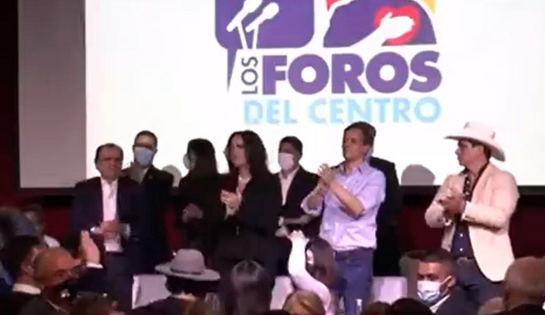 Reunión de los precandidatos presidenciales del Centro Democrático