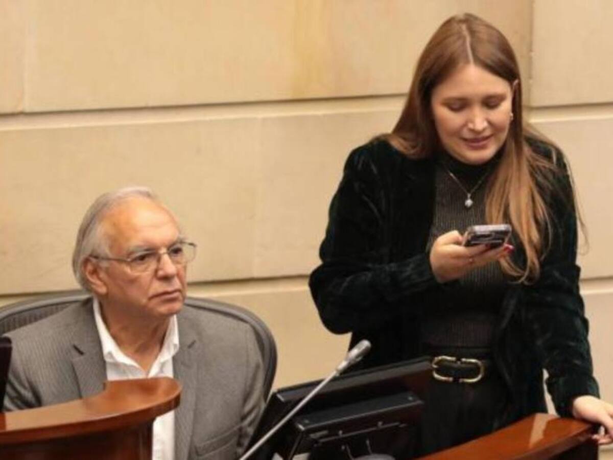 Ricardo Bonilla presentó su renuncia al presidente Petro