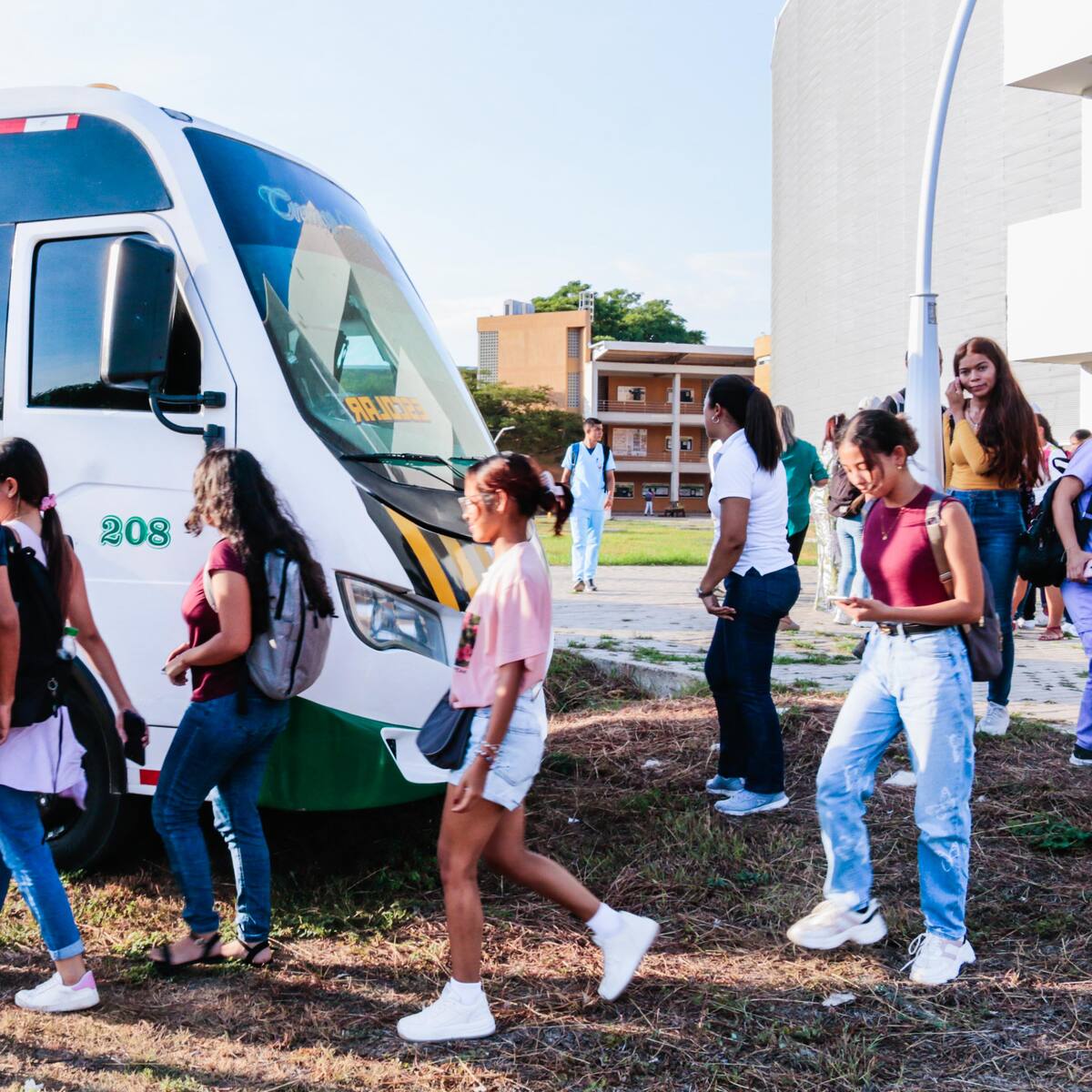 Acuerdo entre Unimagdalena y Transportes Sensación beneficia a 1.500 estudiantes
