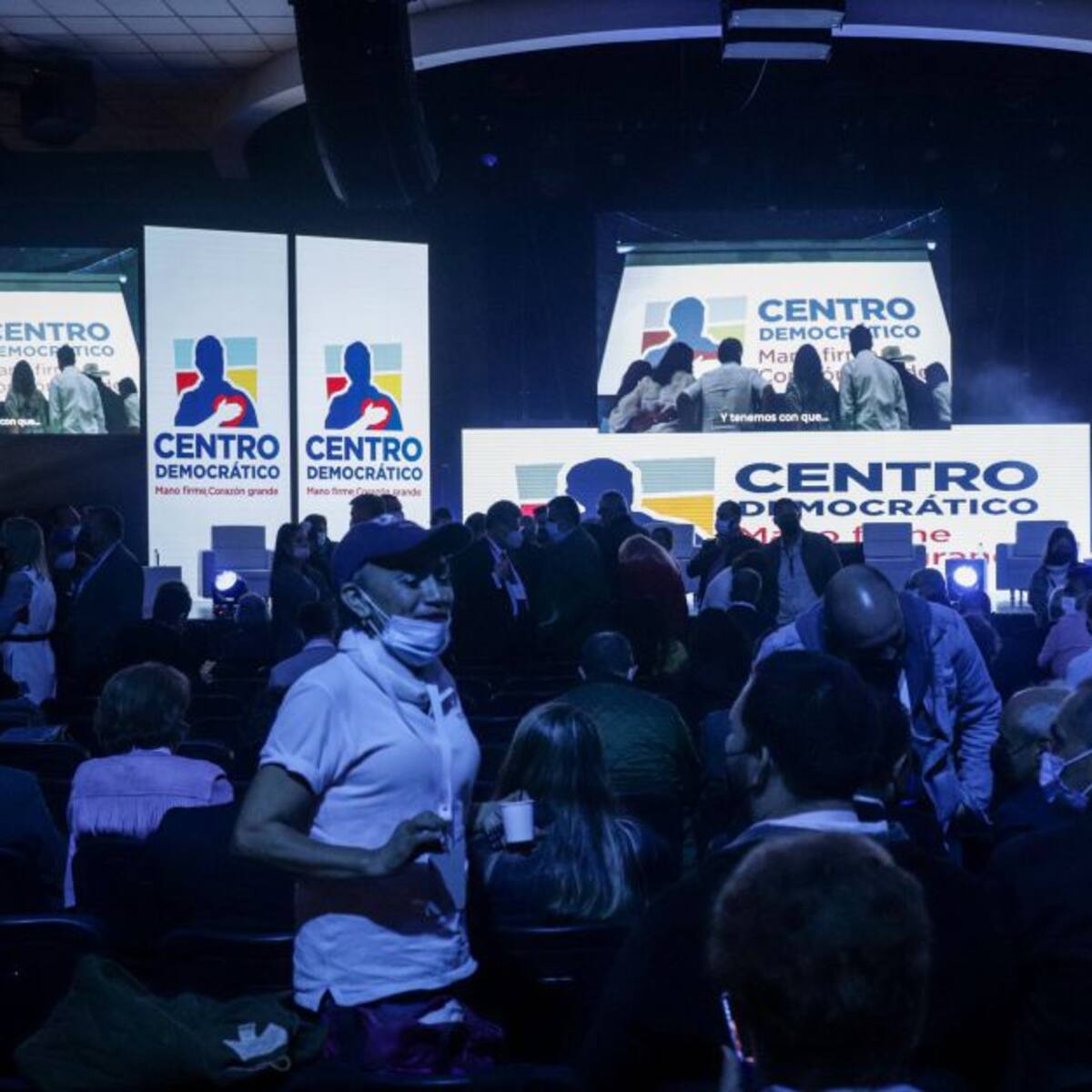 Centro Democrático insistirá ante el CNE en reconteo de votos