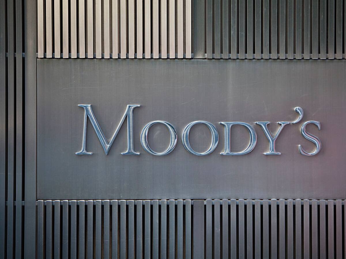 Moody’s alerta por inversiones forzosas: podría afectar la confianza de inversionistas