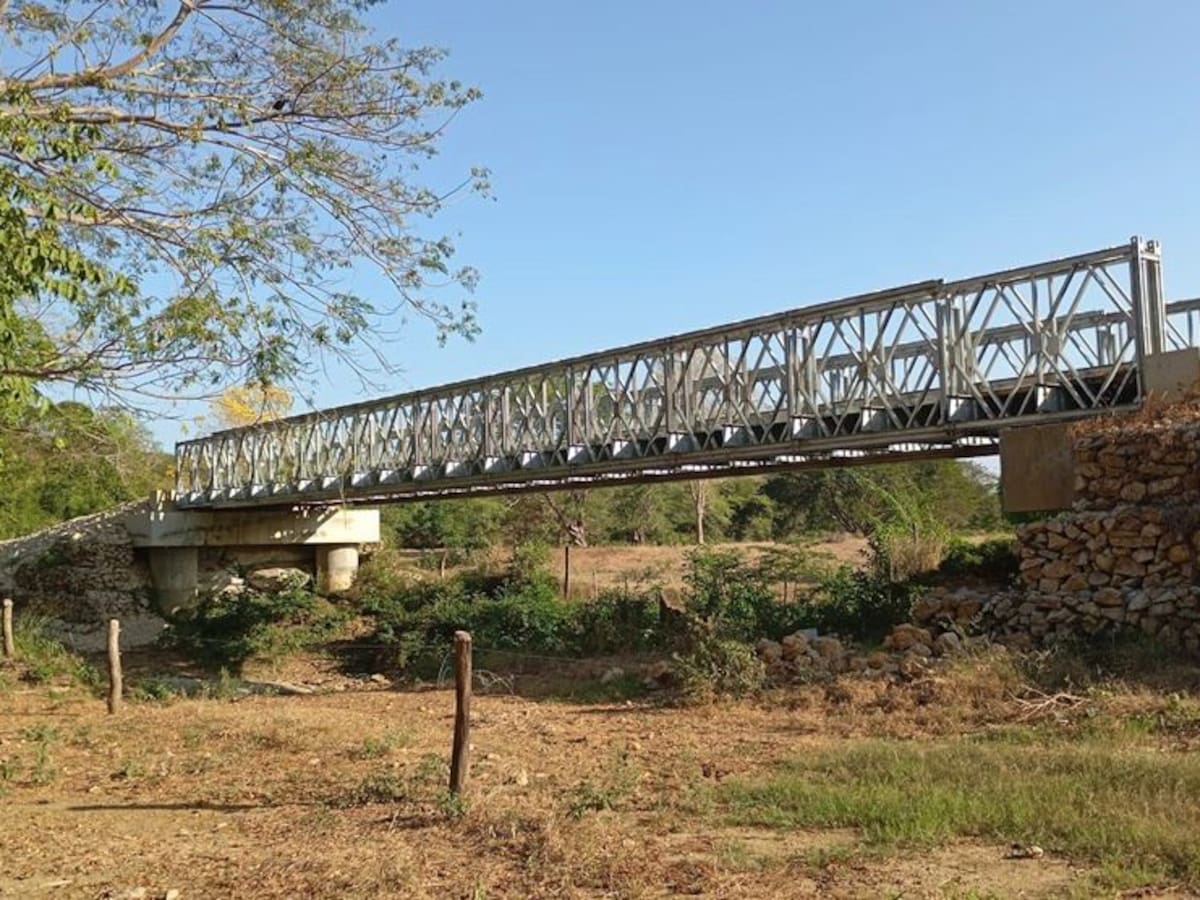 Gobernación de Bolívar avanza en la instalación de puentes metálicos
