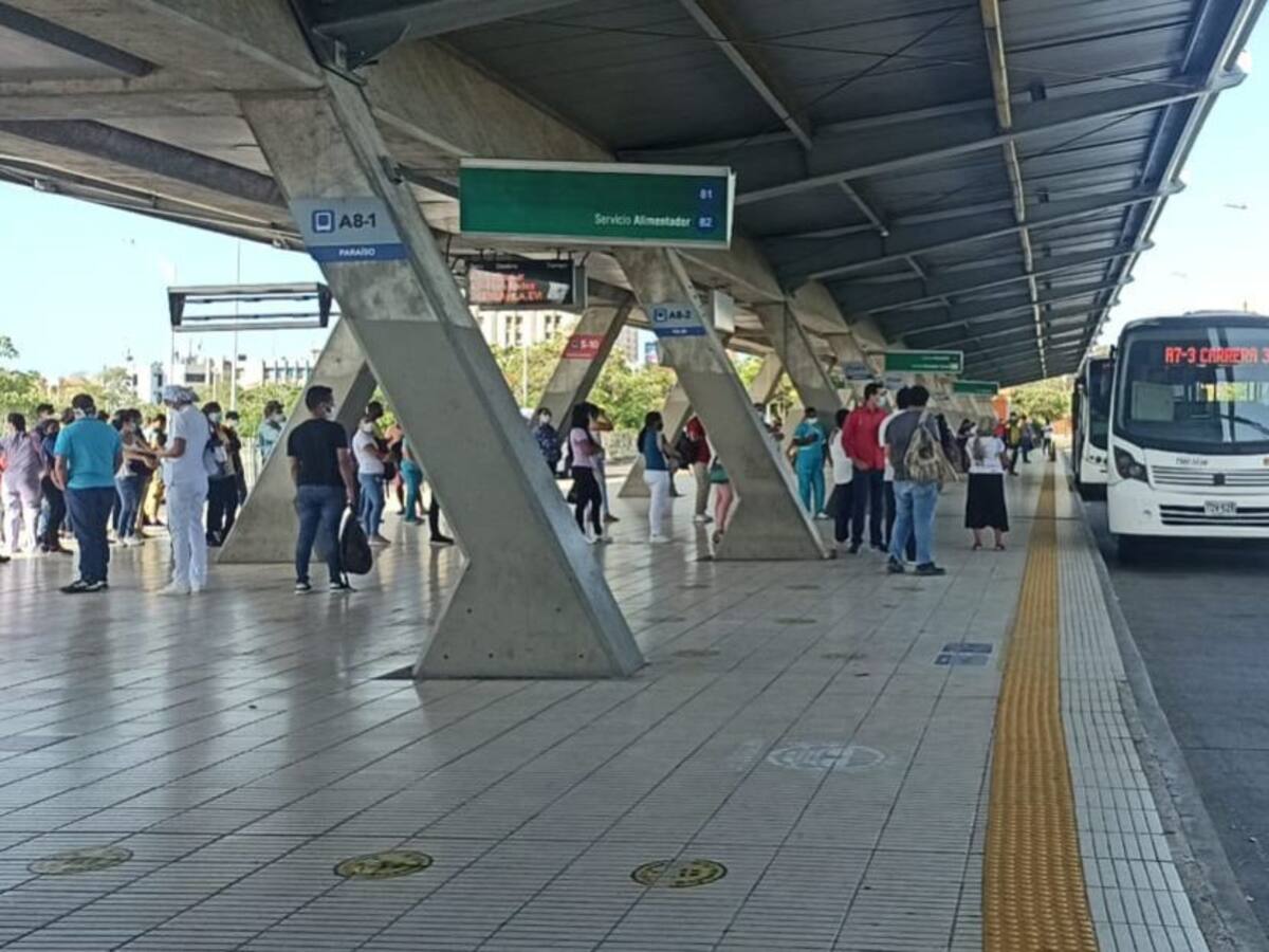 Bancos liberarán recursos de Transmetro pero operadores piden garantías