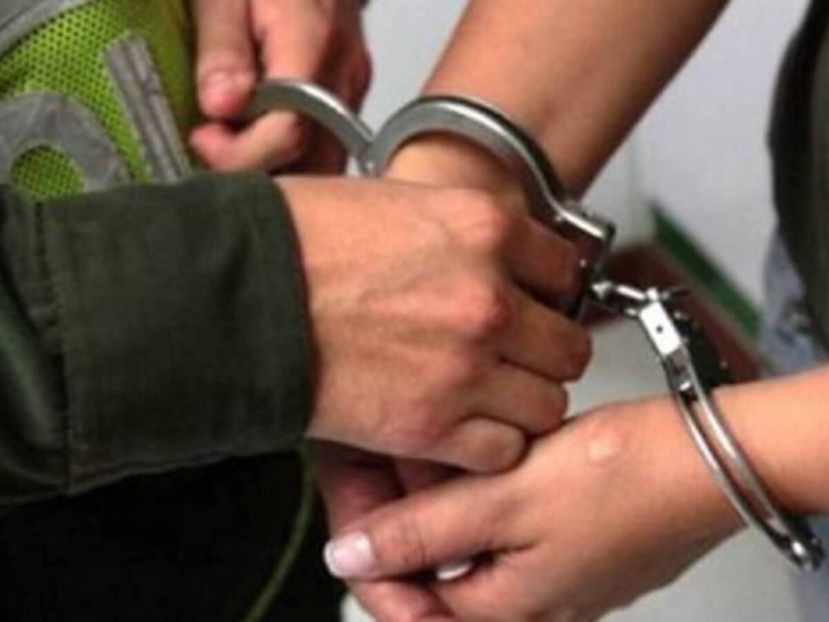 Desmantelan banda que por 15 años dominó tráfico de drogas en colegios de Bogotá